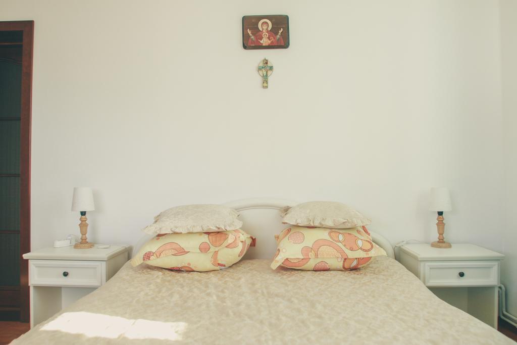 Casa Renti Hotel Novaci-Străini Eksteriør billede